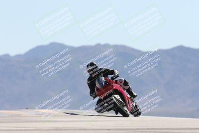media/Oct-13-2025-Moto Forza (Mon) [[a66d839500]]/3-B Group/Session 4 (Turn 9)/